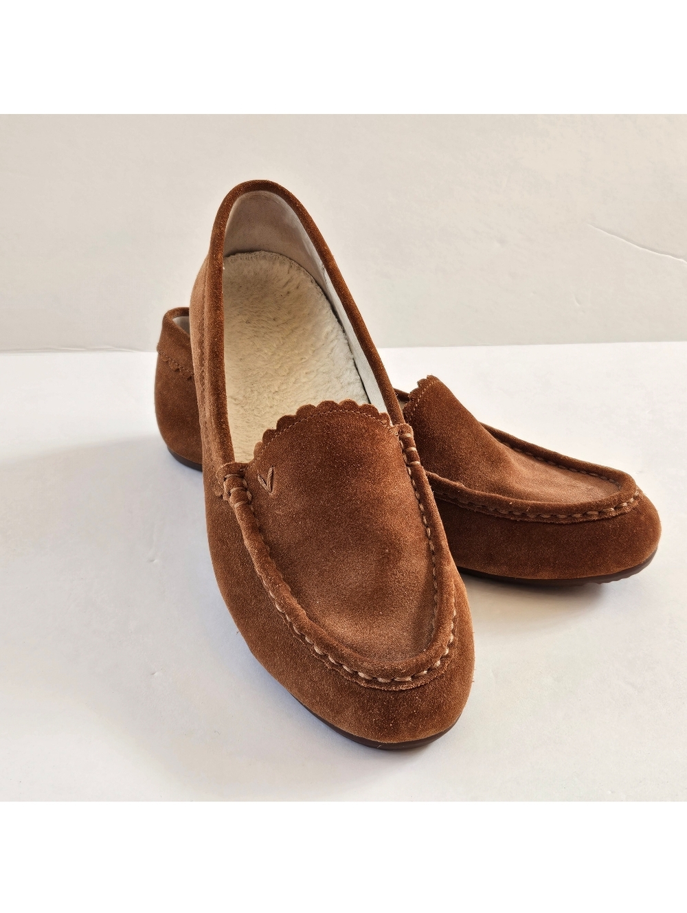 Vionic Haven McKenzie Suede Slippers Women’s Size 8 Brown Comfort Orthotic GUC